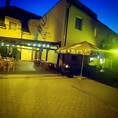 Helios 4*